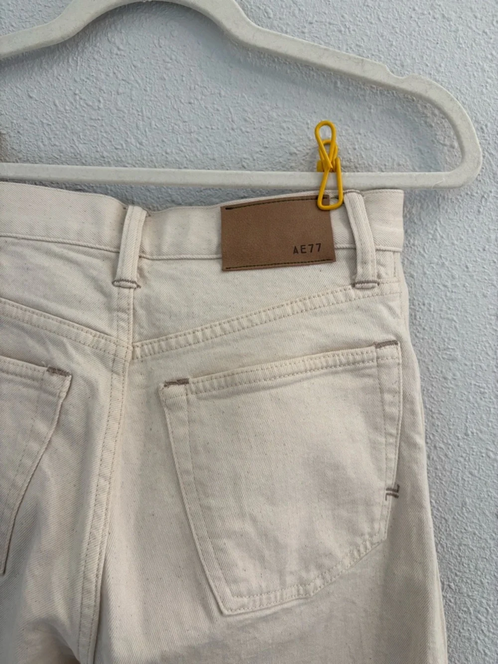 AE77 Cream Stovepipe Selvedge Jeans (size 0 short) American Eagle Premium - Picture 8 of 9